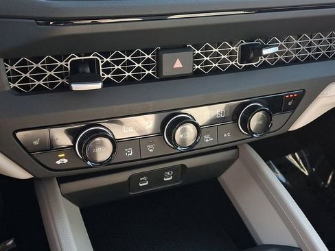 Certified 2025 Honda Accord SE image 16