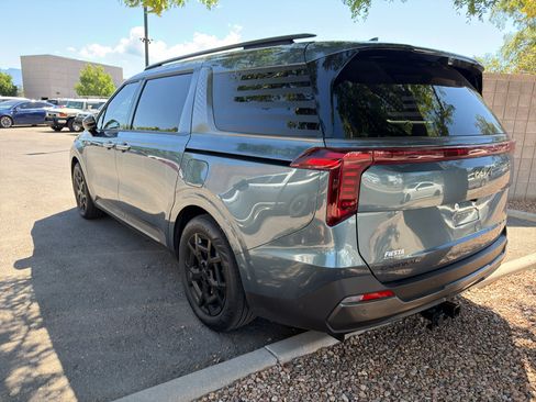 Used 2025 Kia Carnival SX Prestige FWD image 6
