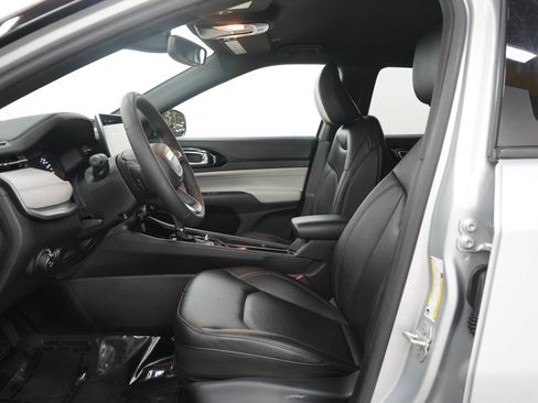 Used 2024 Jeep Compass Limited AWD/4WD image 22