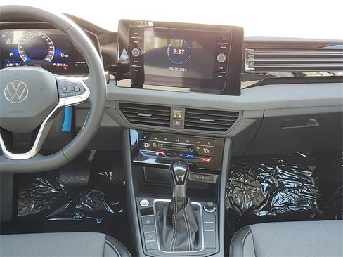 New 2025 Volkswagen Jetta SE image 11