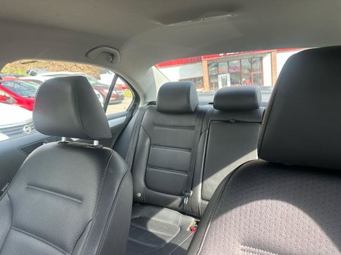 Used 2013 Volkswagen Jetta SE image 8