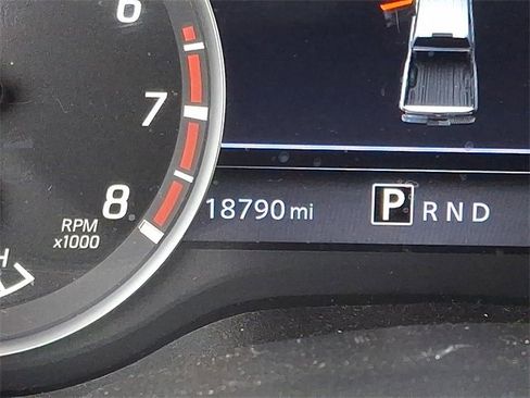 Used 2021 Nissan Titan SV w/ SV Convenience Package image 20