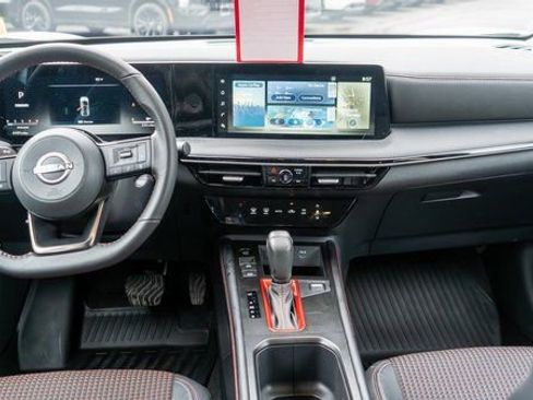 Certified 2025 Nissan Kicks SR AWD/4WD image 14