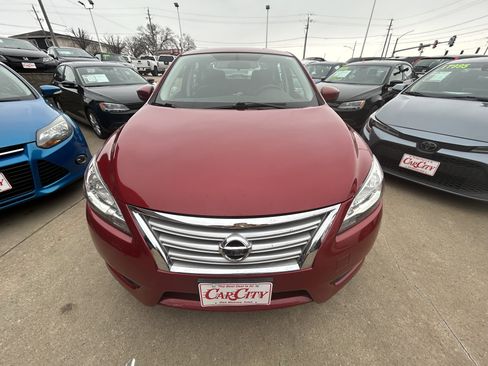 Used 2013 Nissan Sentra SV image 2