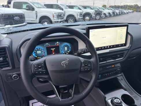 New 2025 Ford Bronco Sport Heritage w/ Convenience Package AWD/4WD image 9