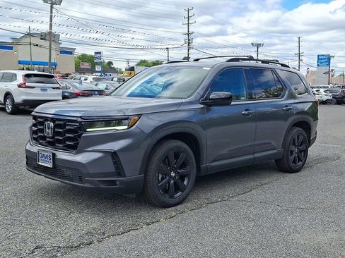 Used 2025 Honda Pilot Black Edition image 3