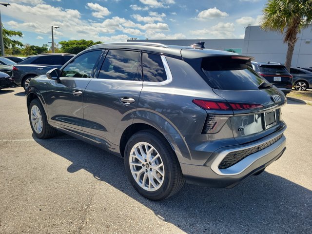 New 2026 Audi Q3 quattro 2.0T AWD/4WD image 4
