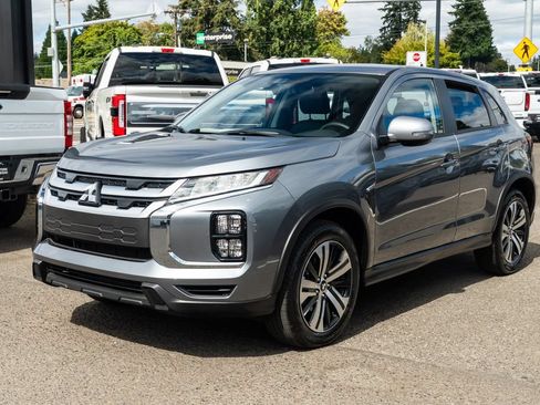 Used 2026 Mitsubishi Outlander Sport SE AWD/4WD image 3