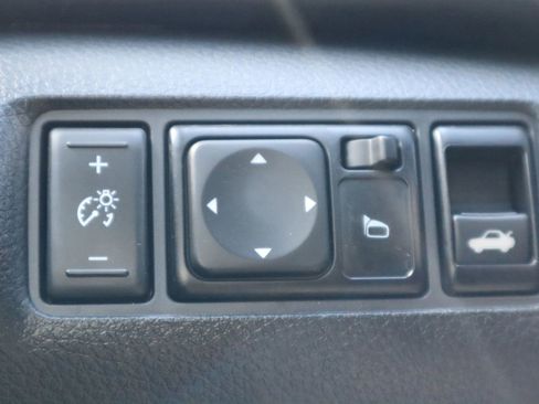 Used 2019 Nissan Sentra S image 25