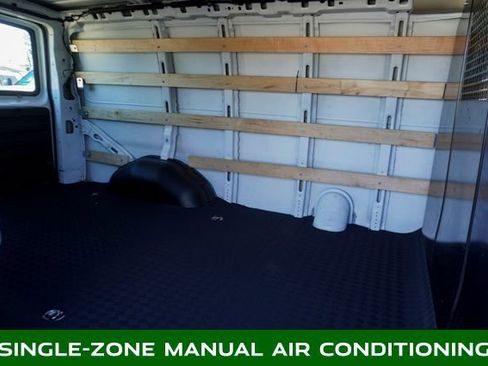 Used 2024 GMC Savana 2500 w/ Driver Convenience Package image 5