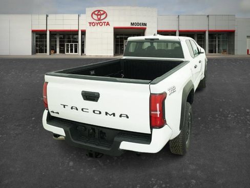 New 2026 Toyota Tacoma TRD Off-Road AWD/4WD image 17