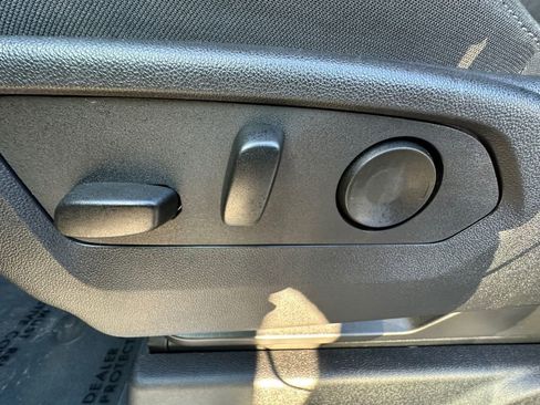 Used 2025 GMC Sierra 1500 Elevation image 10