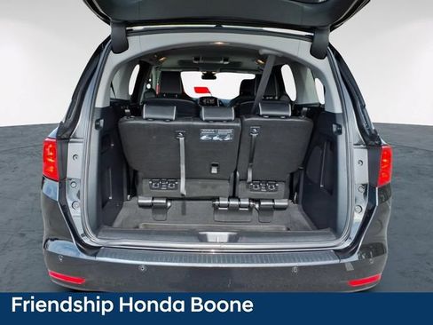 Used 2023 Honda Odyssey Elite image 11