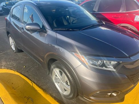 Used 2019 Honda HR-V EX image 3