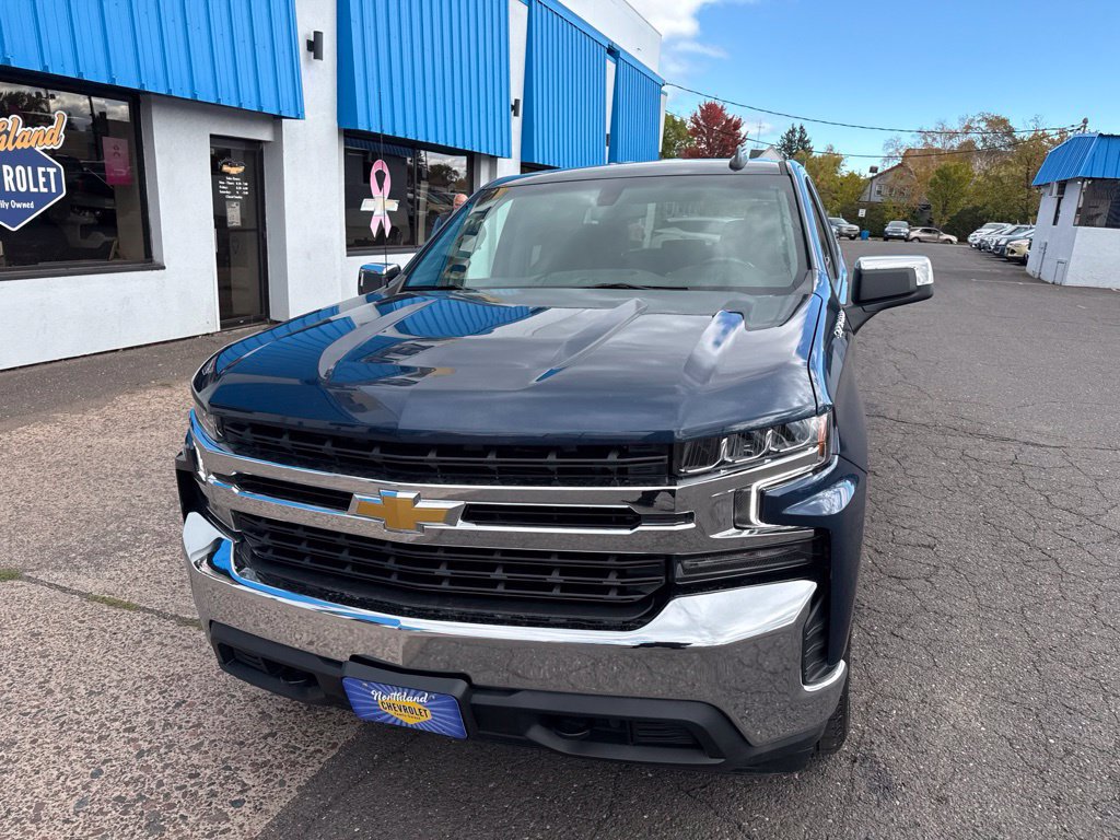 Used 2021 Chevrolet Silverado 1500 LT AWD/4WD image 3