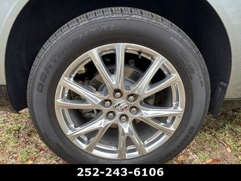 Used 2023 Buick Enclave Essence w/ Experience Buick Package image 11