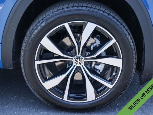 New 2025 Volkswagen Atlas Cross Sport SEL Premium R-Line image 19