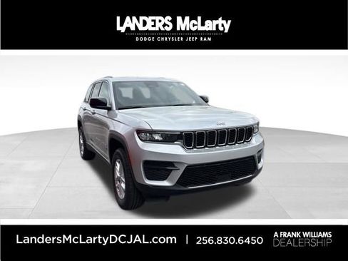 New 2026 Jeep Grand Cherokee Laredo X RWD image 1