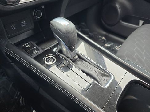 Used 2024 Nissan Kicks SV image 30