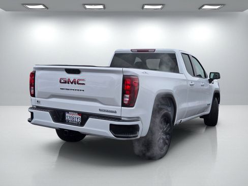 Used 2025 GMC Sierra 1500 Elevation image 4