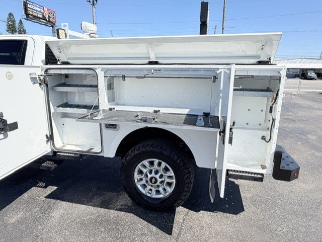 Used 2021 Chevrolet Silverado 2500 LT w/ Convenience Package AWD/4WD image 11