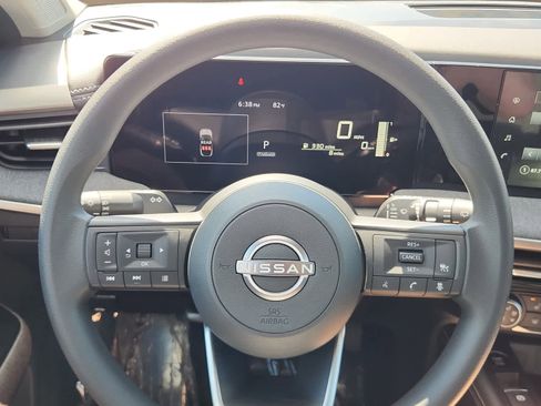 New 2025 Nissan Kicks SV w/ SV Premium Package image 17