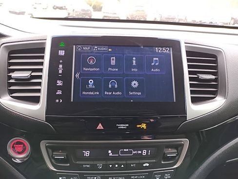 Used 2016 Honda Pilot Elite image 26