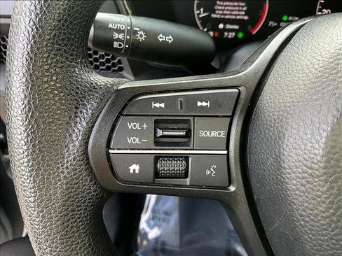 Used 2023 Honda CR-V LX image 16