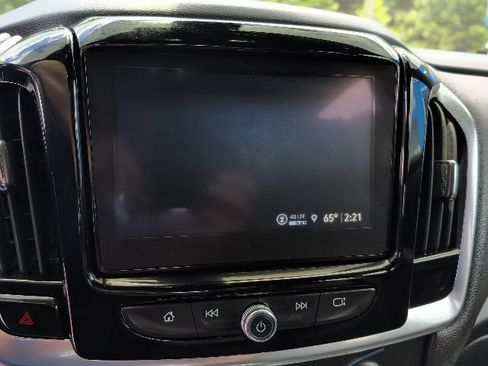 Used 2023 Chevrolet Traverse RS AWD/4WD image 13
