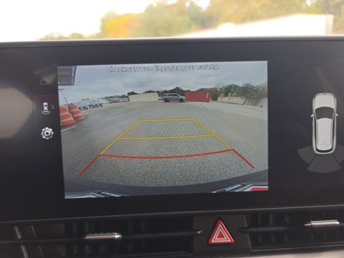 Certified 2024 Kia Sportage EX image 13