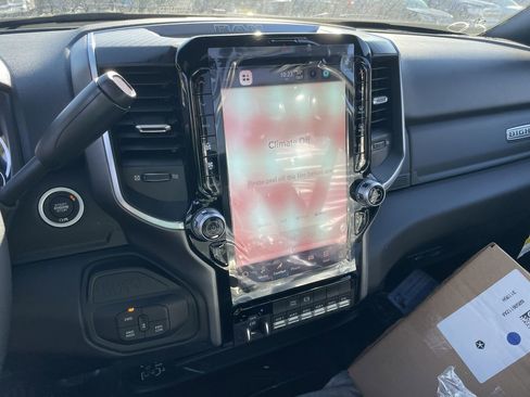 New 2026 RAM 5500 4x4 Regular Cab image 16