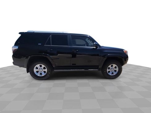 Used 2015 Toyota 4Runner SR5 RWD image 9