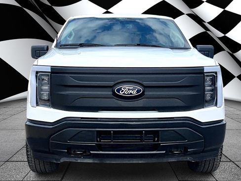 Used 2025 Ford F150 Lightning Pro image 3