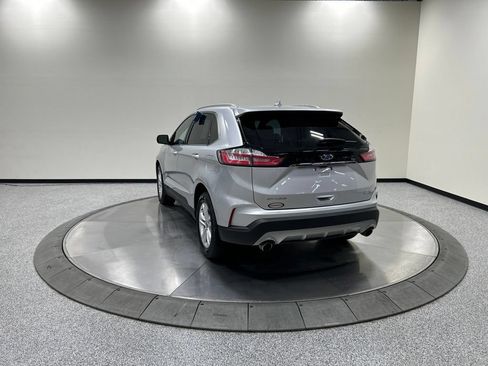 Certified 2019 Ford Edge SEL w/ Cold Weather Package AWD/4WD image 9