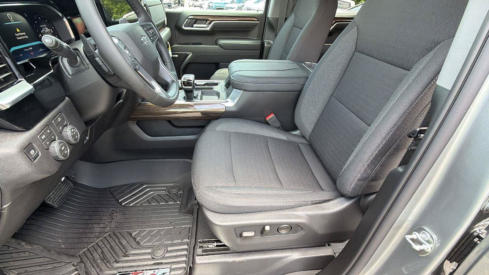 New 2026 Chevrolet Silverado 1500 RST AWD/4WD image 13