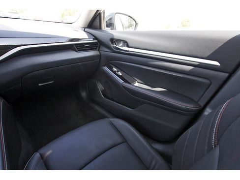 Certified 2025 Nissan Altima 2.5 SR FWD image 12