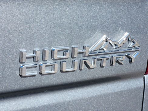 Used 2024 Chevrolet Silverado 1500 High Country w/ High Country Premium Package image 13