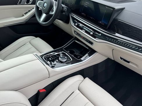 New 2026 BMW X5 xDrive40i w/ Executive Package AWD/4WD image 17