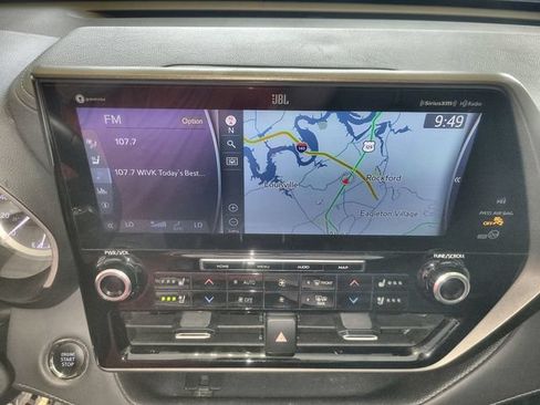 Used 2022 Toyota Highlander Limited AWD/4WD image 18