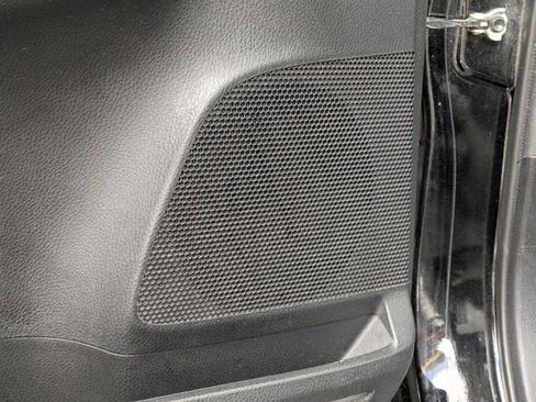 Used 2017 Toyota RAV4 XLE AWD/4WD image 11