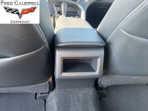 Used 2019 Toyota Camry SE FWD image 25