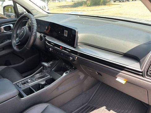 Used 2024 Kia Sorento S w/ Panoramic Sunroof Package FWD image 20