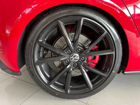 Used 2020 Volkswagen GTI SE image 14