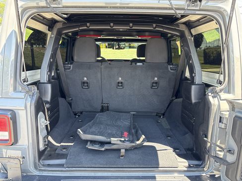 Used 2021 Jeep Wrangler Unlimited Rubicon AWD/4WD image 33