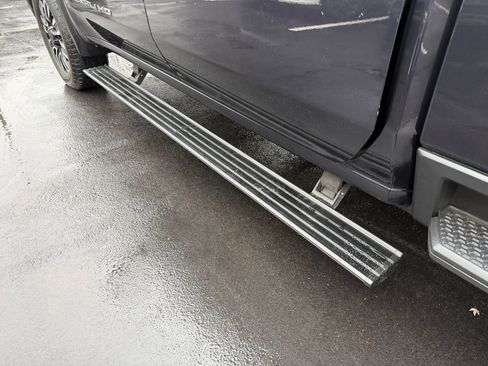 Used 2024 GMC Sierra 3500 Denali Ultimate image 12