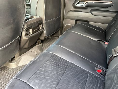 Used 2024 Chevrolet Silverado 2500 LT w/ Convenience Package image 27