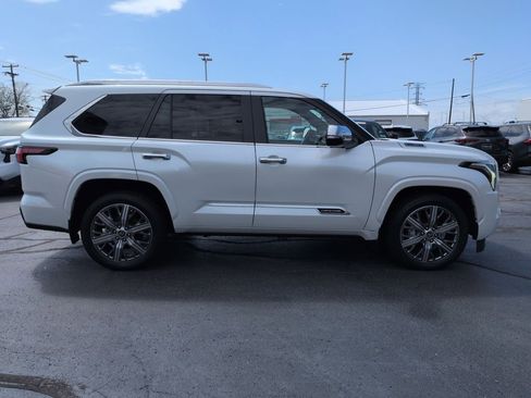 Used 2024 Toyota Sequoia Capstone AWD/4WD image 6