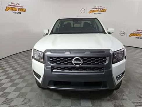 New 2025 Nissan Frontier SV w/ SV Convenience Package image 2