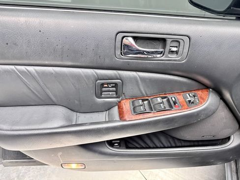 Used 1999 Acura RL FWD image 15