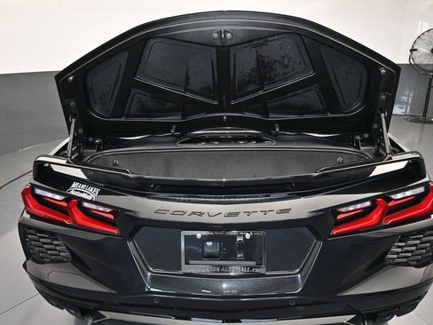 Used 2023 Chevrolet Corvette Stingray Premium Conv w/ Z51 Performance Package image 44